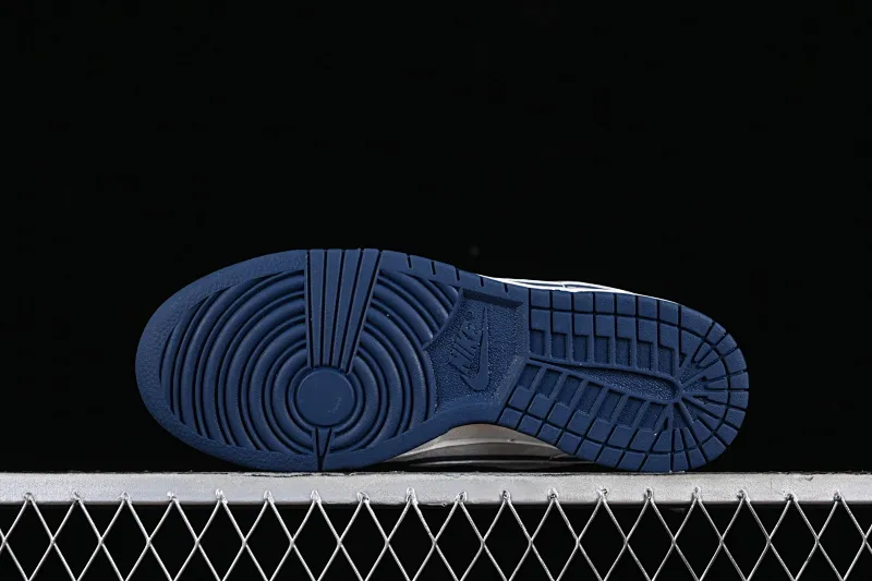All Categories Nk SB Dunk Series Nk SB Dunk Low Low-top sneakers F version Nk Dunk Low North CDG joint-green Three-party joint SB low-top casual sneakers FC1688-179